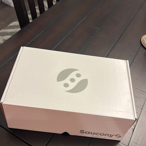 Saucony Shadow 5000 shoes sneakers new S70667-1 men’s sizes green white grey - Picture 11 of 12